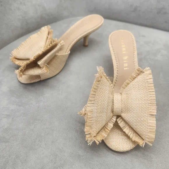 Gianni Bini Mules 8.5 Nude Beige Raffia Le Cadeau Kitten Heel Chunky Bow New$100 - Picture 6 of 16